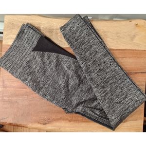 NWOT Breakthrough Seamless Midi Leggings